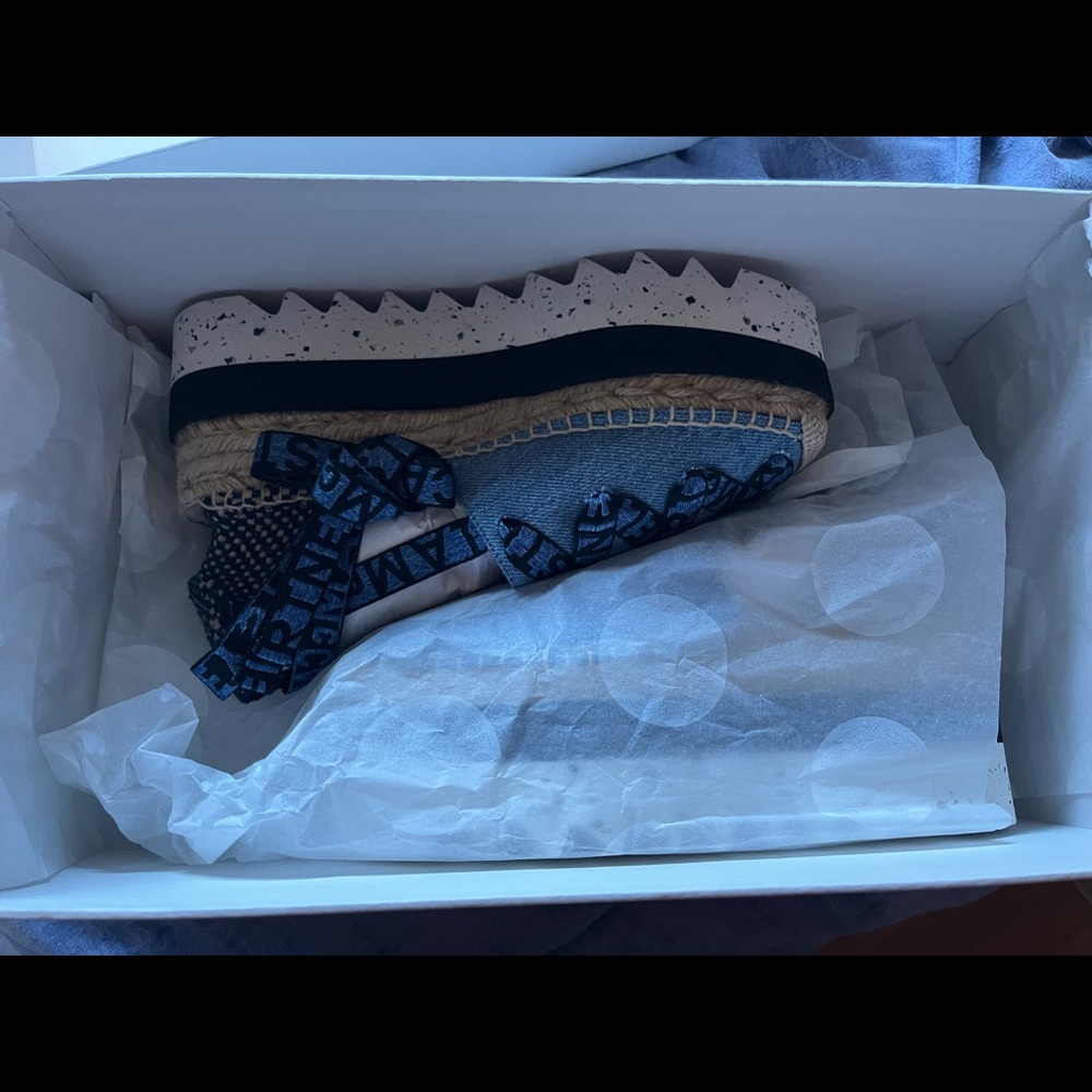 Size 37 (7) brand new Platform sandals